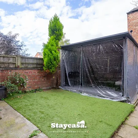 Pristine With Driveway, Gym And, Cinema Villa *
