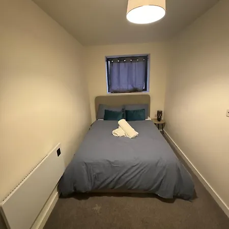 Sleek And Cosy 1-bedroom Getaway Flat In Stretford Apartment Manchester