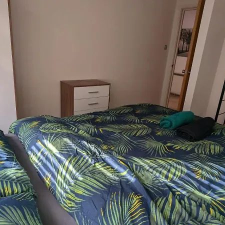Spacious 2 Bed In Centre מנצ'סטר