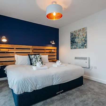 Bright 2 Bed Manchester Apartment By Old Trafford