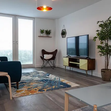 Bright 2 Bed Manchester Apartment By Old Trafford * Manchester