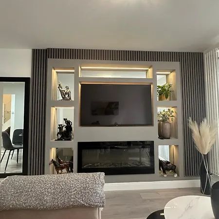 Downtown Cozy House In * Μάντσεστερ