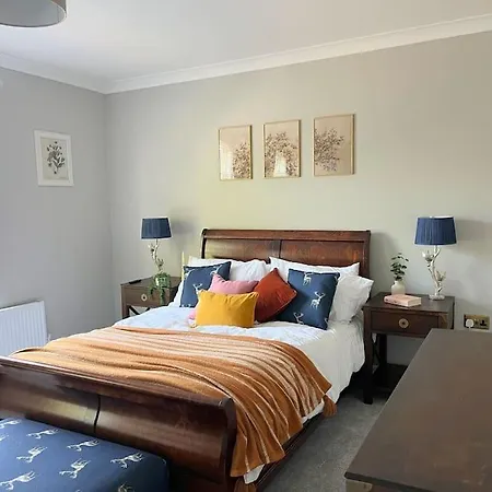 Artistic 3 Bed In Old Trafford Next To Mufc بيت للعطل مانشستر
