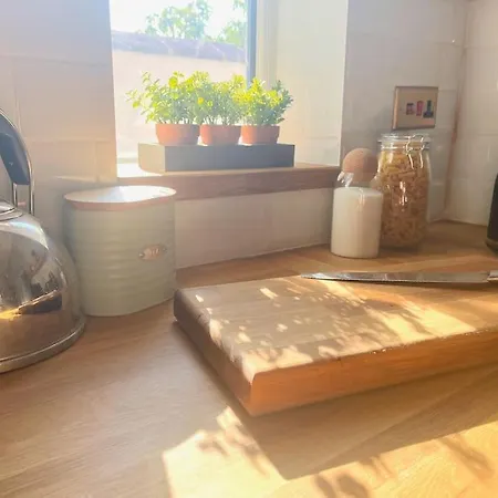 Artistic 3 Bed In Old Trafford Next To Mufc بيت للعطل مانشستر