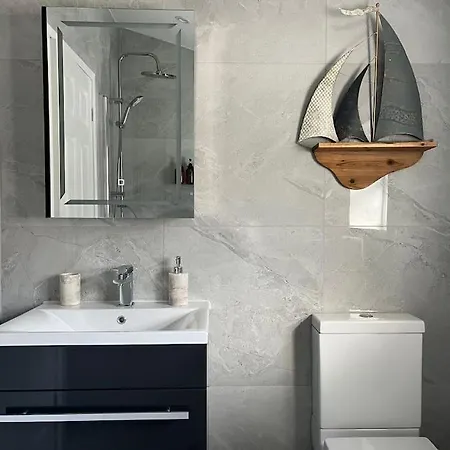 بيت للعطل Artistic 3 Bed In Old Trafford Next To Mufc