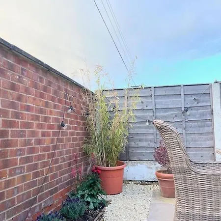 بيت للعطل Artistic 3 Bed In Old Trafford Next To Mufc مانشستر