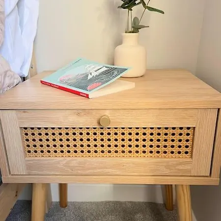 Artistic 3 Bed In Old Trafford Next To Mufc