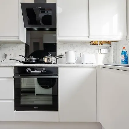 Apartment Cozy 3br - Games - Sleeps 9 *