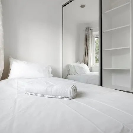 דירה Cozy 3br - Games - Sleeps 9 *