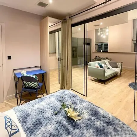 Chic Retreat Apartament *