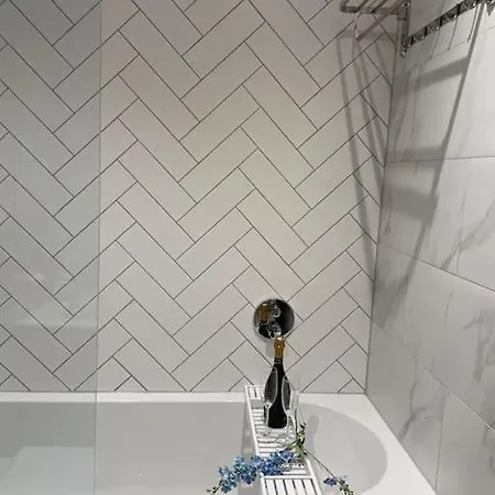 Posh Pretty Penthouse Apartman