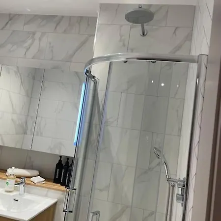 Апартаменты Posh Pretty Penthouse *