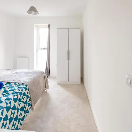 Nyaraló Stunning Modern 3 Bedroom Townhouse - Perfect Getaway
