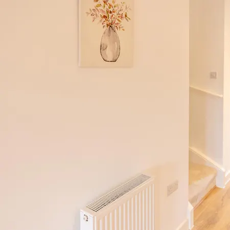 Stunning Modern 3 Bedroom Townhouse - Perfect Getaway