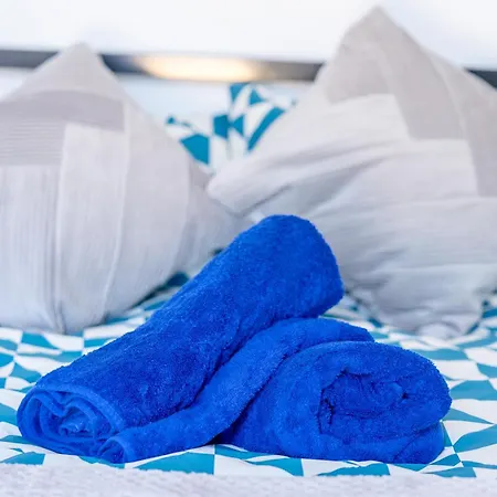 Stunning Modern 3 Bedroom Townhouse - Perfect Getaway بيت للعطل مانشستر