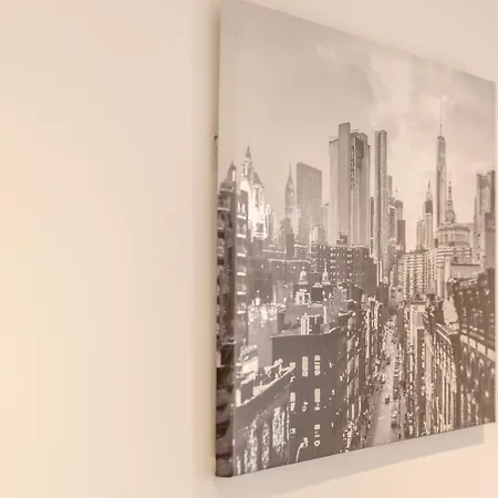 Stunning Modern 3 Bedroom Townhouse - Perfect Getaway بيت للعطل