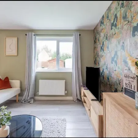 Charming Whitehurst Drive Nest In Holiday home *