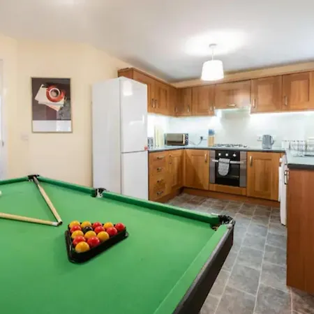 Charming Whitehurst Drive Nest In *