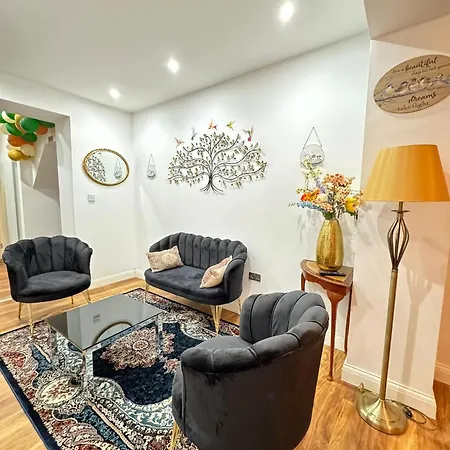 Δωμάτια σε οικογενειακή κατοικία Icon Residencia Μάντσεστερ