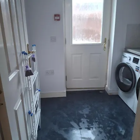 Dom wakacyjny Cosy 4 Bed Townhouse Manchester