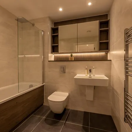 Ahg Luxury Tower Suite - Stunning City Views At Central Manchester شقة مانشستر