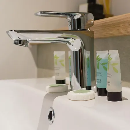 Apartamento Manchester's Luxurious 2-bed Haven With Balcony - Canal Views & Proximity To United