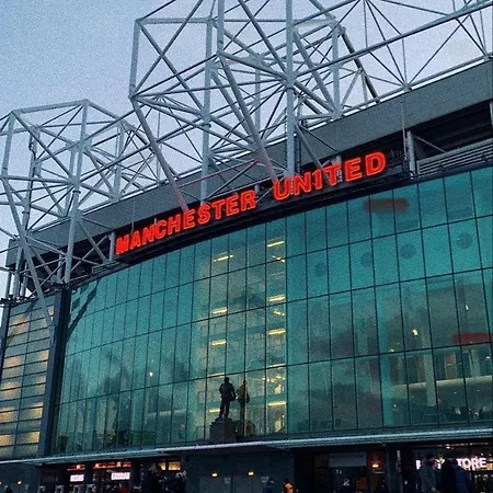 Basement Centre * Mánchester