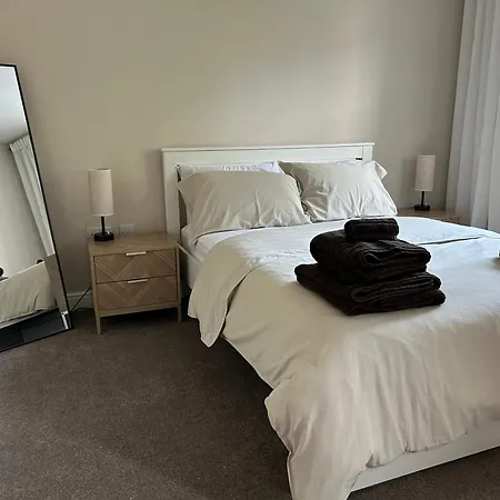 Holiday home Cozy Hideaway With 2 Bedrooms Manchester