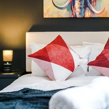 شقة Comfy 2 Bedroom In Manchester, Pool Table And Ps4