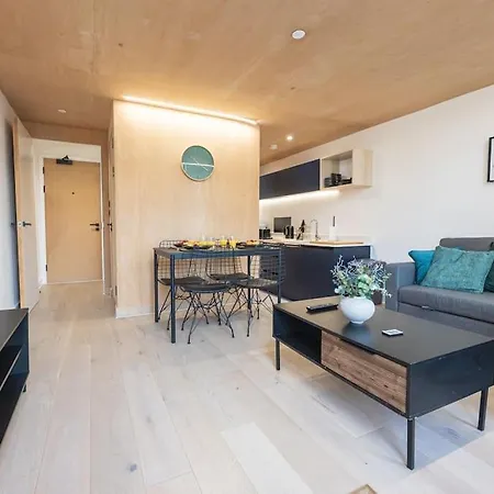 Old Trafford , , 2 Bed Duplex *