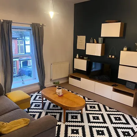 Brentwood Court Апартаменты *