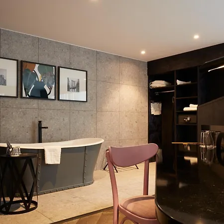 Voco - Centre By Ihg