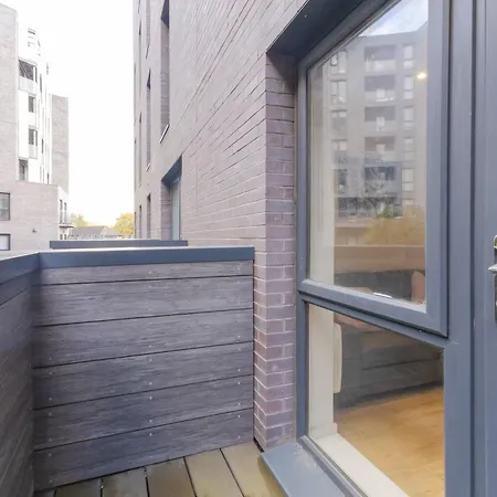 דירה Warm 2 Bedroom 15 Min Walk To Etihad Stadium And Center *