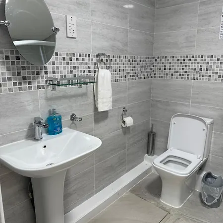 Rusholme Apartment *