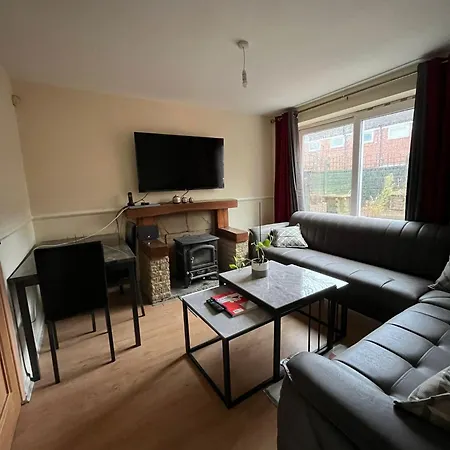 Cosy 4-bedroom