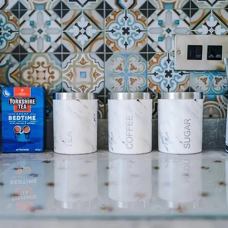 公寓 Sleeps 7, Stunning Home, Free Parking, Perfect For Groups, Long Term Disc 曼彻斯特