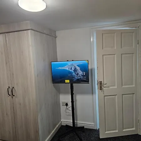 Basement Near City Centre