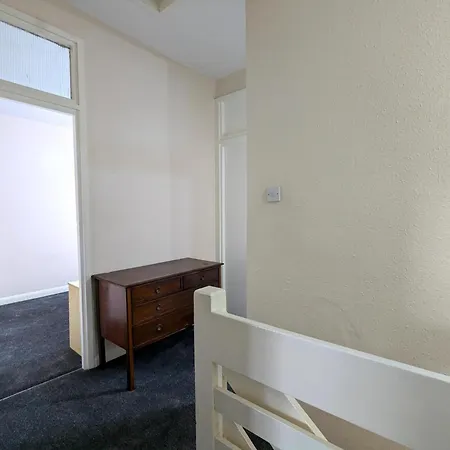 Spacious Powell Sleeps 11 6 Bed 1 5 Bath * Manchester