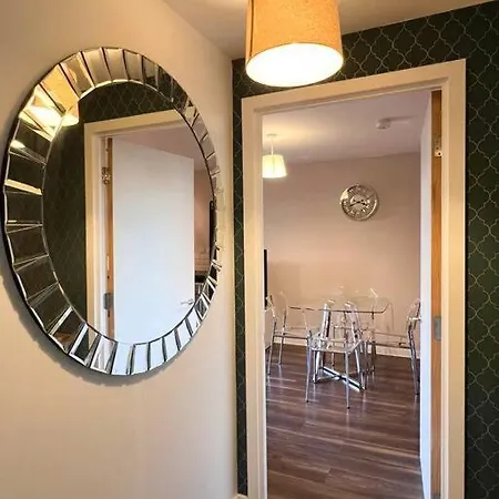 Apartment Family-friendly Cozy Stay, Manchester