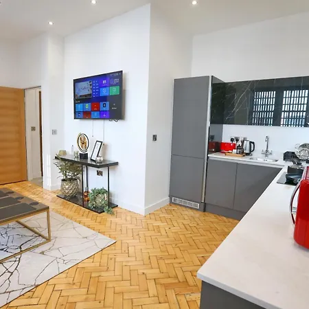 Pass The Keys Beautiful Newly Built Flat - Walk To Centre Manchester