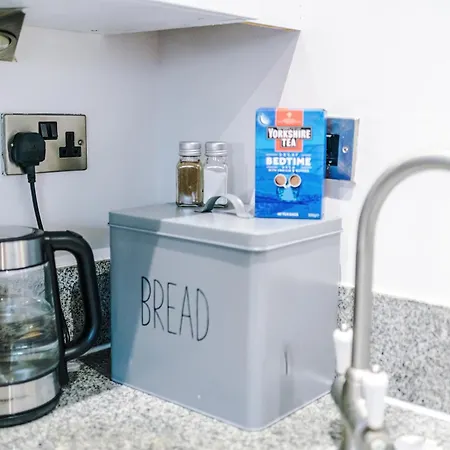 Sleeps 8, Duplex Apartment, Pool Table, Balcony X2, Long Term Disc, Perfect For Groups Apartamento *