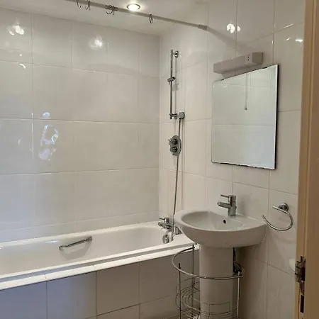 Apartment Spacious 2 Bedroom In Chorlton W Free Parking Manchester