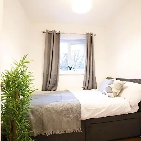 Stunning 4-bedroom Didsbury 公寓 曼彻斯特