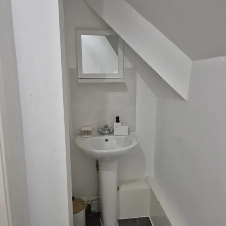 Affordably Elegant Close To Coop Live, Etihad Stadium And Centre Lejlighed *