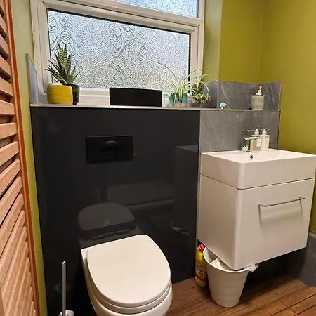 8 Riversdale King Size Homestay *