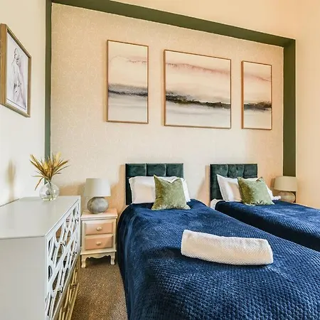 Etihad Campus-contractor Holiday home *