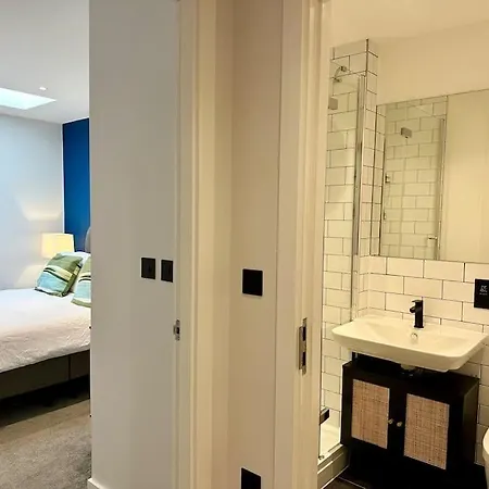 Stunning Centre Duplex With Free Parking Apartment Manchester