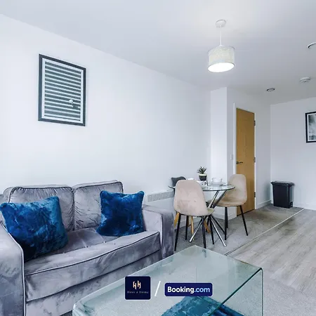 Modern 1 Bed With Balcony By Host A