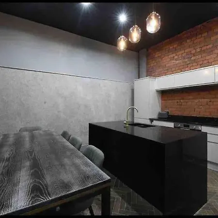 Casa Jungle Slps 20 Plp Mcr, Hot Tub, Bar, Cinema 맨체스터