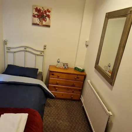 Single Cosy In Monton Village - Eccles Δωμάτια σε οικογενειακή κατοικία Μάντσεστερ